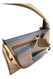 PORTA DIANTEIRA ESQUERDA FOCUS 2004 A 2008