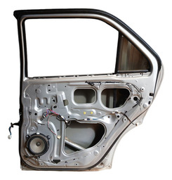 PORTA TRASEIRA DIREITA HILUX SW4 2006 A 2015 DETALHE