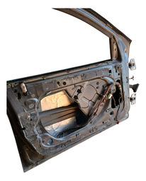 PORTA DIANTEIRA ESQUERDA CHRYSLER 300M 2000 DETALHE