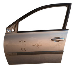 PORTA DIANTEIRA ESQUERDA MEGANE 2006 A 2012
