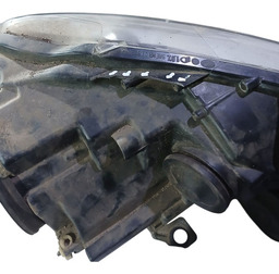 FAROL LADO ESQUERDO JETTA VARIANT 2010 A 2013 DETALHE