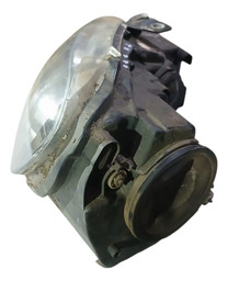 FAROL LADO ESQUERDO JETTA VARIANT 2010 A 2013 DETALHE