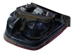  LANTERNA TRASEIRA DIREITA TIGUAN 2009 A 2011 DETALHE