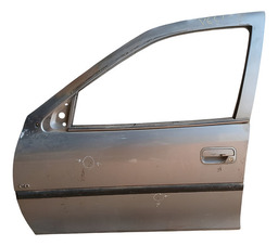 PORTA DIANTEIRA ESQUERDA VECTRA 1997 A 2005