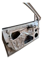 PORTA DIANTEIRA ESQUERDA VECTRA 1997 A 2005