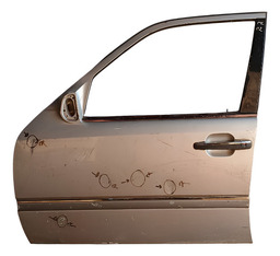 Porta Dian Esquerda Mercedes C180/c280 1997/1999 Detalhe