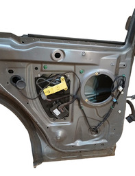PORTA TRASEIRA ESQUERDA FREELANDER 2 2008 A 2011 DETALHE