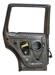 PORTA TRASEIRA ESQUERDA FREELANDER 2 2008 A 2011 DETALHE