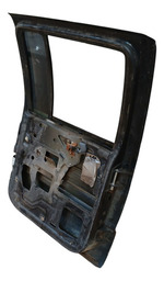 PORTA TRASEIRA ESQUERDA S10 2001 A 2010 DETALHE