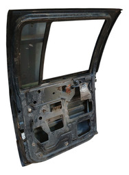 PORTA TRASEIRA ESQUERDA S10 2001 A 2010 DETALHE