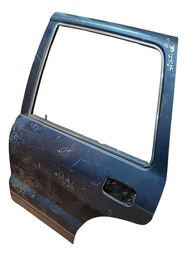 PORTA TRASEIRA ESQUERDA SPORTAGE 1999 A 2003 DETALHE