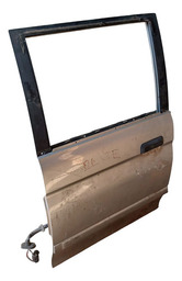 PORTA TRASEIRA ESQUERDA L200 OUTDOOR 2004 A 2012 DETALHE