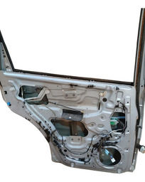 PORTA TRASEIRA ESQUERDA SSANGYONG REXTON 2008 2009 DETALHE
