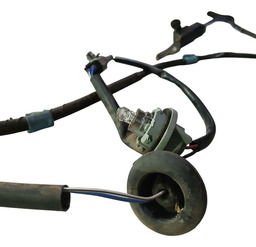 CHICOTE TAMPA TRASEIRA RAV4 2006/2013 ORIG.