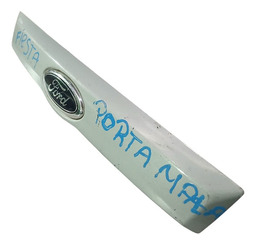 FRISO TAMPA TRASEIRA FIESTA SEDAN 2011 A 2014