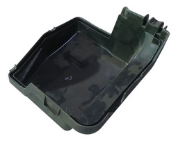 TAMPA CAIXA FUSÍVEL SANDERO 2015 A 2020 DETALHE