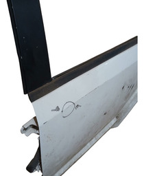 PORTA TRASEIRA ESQUERDA FREEMONT 2007 A 2014 DETALHE