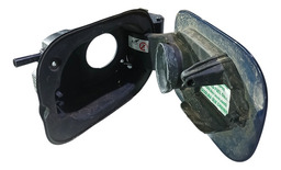 PORTINHOLA TANQUE COMBUSTÍVEL MEGANE 2007 A 2012 DETALHE