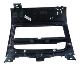 MOLDURA PAINEL RADIO PALIO/SIENA/STRADA 2014 A 2019 DETALHE