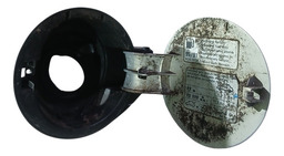 PORTINHOLA TANQUE PASSAT ALEMAO 1999 A 2003 DETALHE