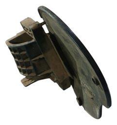 TAMPA PORTINHOLA TANQUE COMBUSTÍVEL 307 2005 A 2012 DETALHE