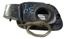 PORTINHOLA TANQUE TOUAREG V6 2013 A 2018 DETALHE