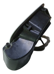 PORTINHOLA TANQUE TOUAREG V6 2013 A 2018 DETALHE