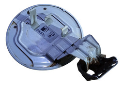 TAMPA PORTINHOLA COMBUSTIVEL S10 2012 A 2019 DETALHE