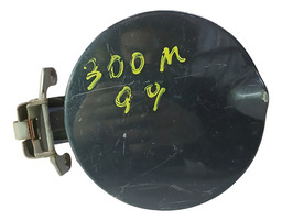 PORTINHOLA TANQUE COMBUSTÍVEL CHRYSLER 300M 1999 DETALHE