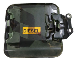 TAMPA PORTINHOLA COMBUSTÍVEL PAJERO SPORT 1998/2011 DETALHE