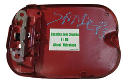PORTINHOLA TANQUE COMBUSTÍVEL SANDERO 2008 A 2013 DETALHE