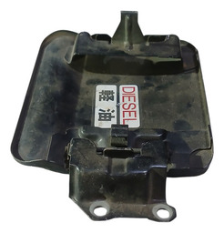 TAMPA PORTINHOLA COMBUSTÍVEL PAJERO SPORT 1998/2011 DETALHE