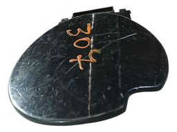 TAMPA PORTINHOLA TANQUE COMBUSTÍVEL 307 2005 A 2012 DETALHE