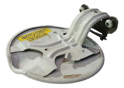 PORTINHOLA TANQUE COMBUSTÍVEL FREEMONT 2011 A 2016 DETALHE