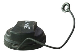 PORTINHOLA TAMPA COMBUSTÍVEL CRUZE HATCH 2013 A 2018 DETALH