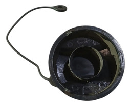 PORTINHOLA TAMPA COMBUSTÍVEL CRUZE HATCH 2013 A 2018 DETALH