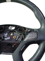 VOLANTE DIREÇÃO COMANDO HB20 2012 A 2019 DETALHE