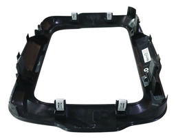 MOLDURA MULTIMÍDIA JEEP RENEGADE 2018 À 2021 DETALHE