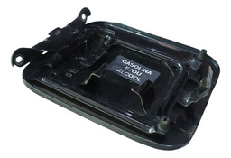 TAMPA PORTINHOLA COMBUSTÍVEL TIIDA 2008 A 2013 DETALHE