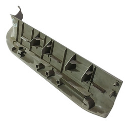 ACABAMENTO TRASEIRO ESQUERDO HILUX SW4 2006 A 2015