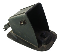 TAMPA CAIXA FUSIVEL TRACKER 2014 A 2019