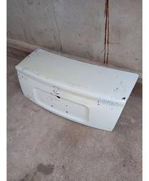 TAMPA DO PORTA MALAS GM CORSA SEDAN 96/04