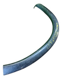 MOLDURA DA CAIXA DE RODA DIAN DIREITO CORSA 97/10 DETALHE