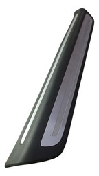 SOLEIRA PORTA AUDI Q3 DIANTEIRA DIREITA 2012 A 2016 DETALHE