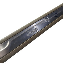 SOLEIRA TRASEIRA DIREITA CHEROKEE 2012 A 2015 DETALHE