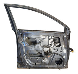 PORTA DIANTEIRA ESQUERDA CAPTIVA 2008 A 2015 DETALHE