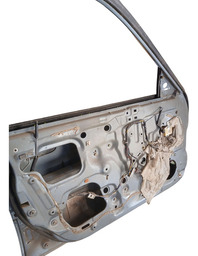 PORTA DIANTEIRA ESQUERDA CIVIC 1996 A 2000 DETALHE