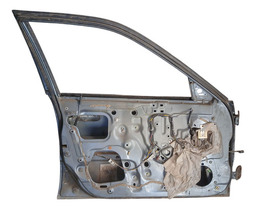 PORTA DIANTEIRA ESQUERDA CIVIC 1996 A 2000 DETALHE