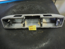 Suporte Da Luz De Placa Mitsubishi Pajero Tr4com Detalhe C