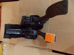 Pedal Acelerador E Freio Volkswagen Gol Fox Voyage Spacefox 